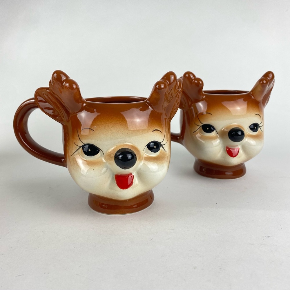 Cheeky Reindeer Vintage Retro Style Christmas Mug Set of Two